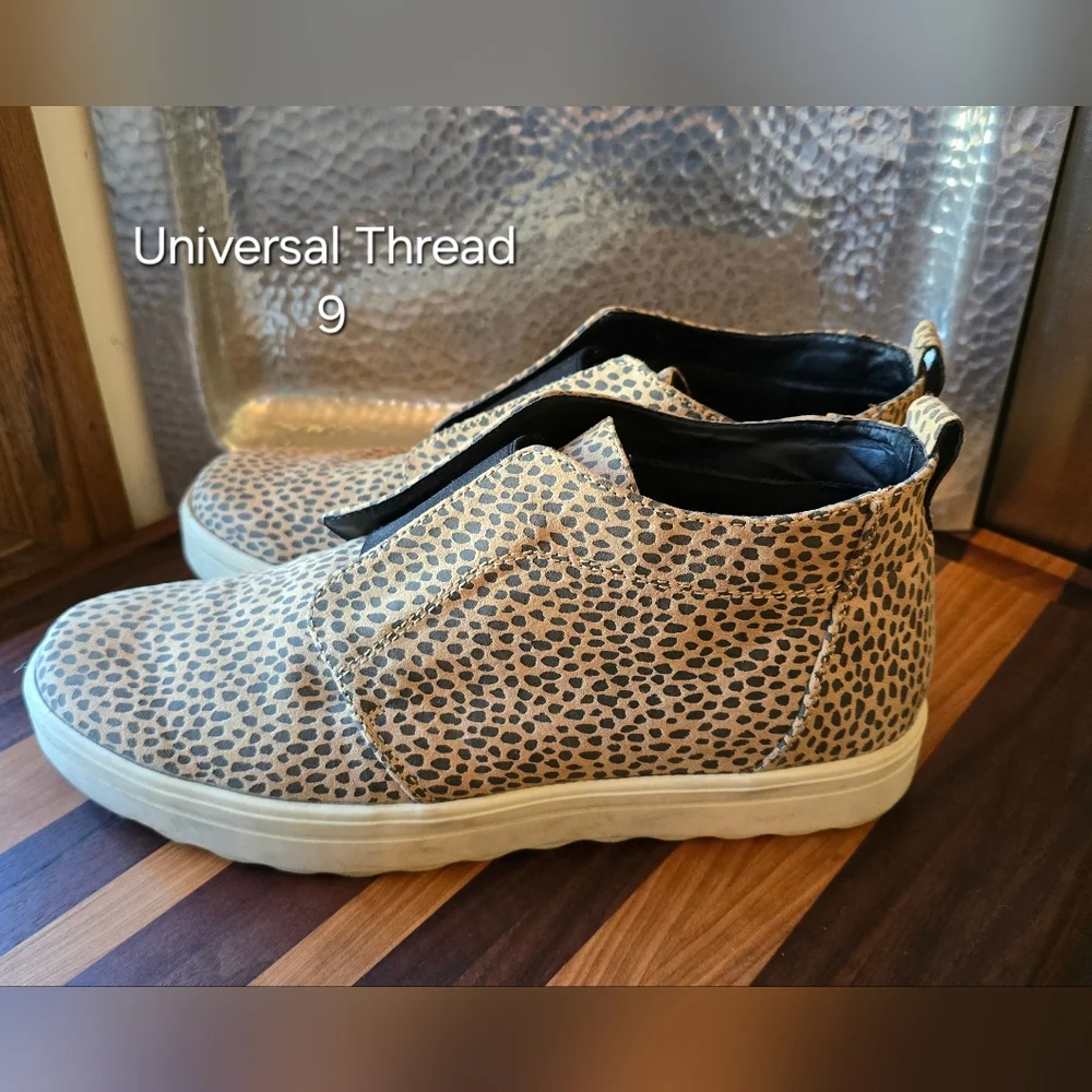Universal Thread Cheetah Print Slipon Sneakers - Picture 1 of 7